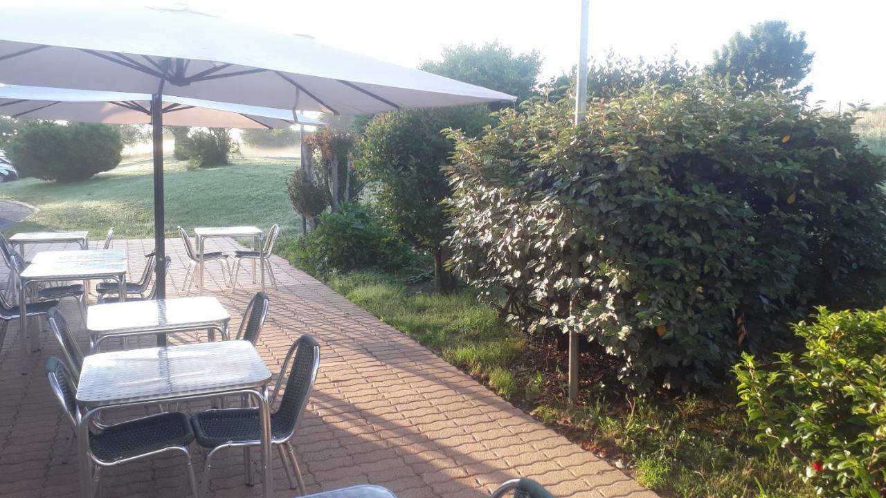 Hotel - Restaurant Du Lac - Agen Boé Exterior foto